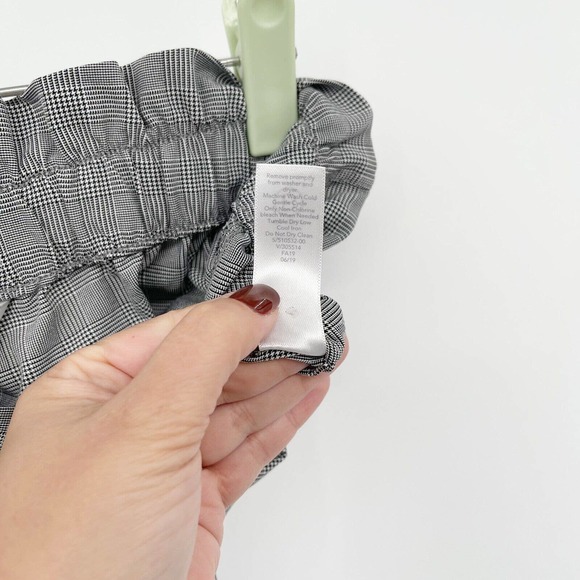 Athleta‎ Skyline Plaid Paperbag Pants Size 2 Gray High Rise Tapered Belted Waist - Picture 8 of 11